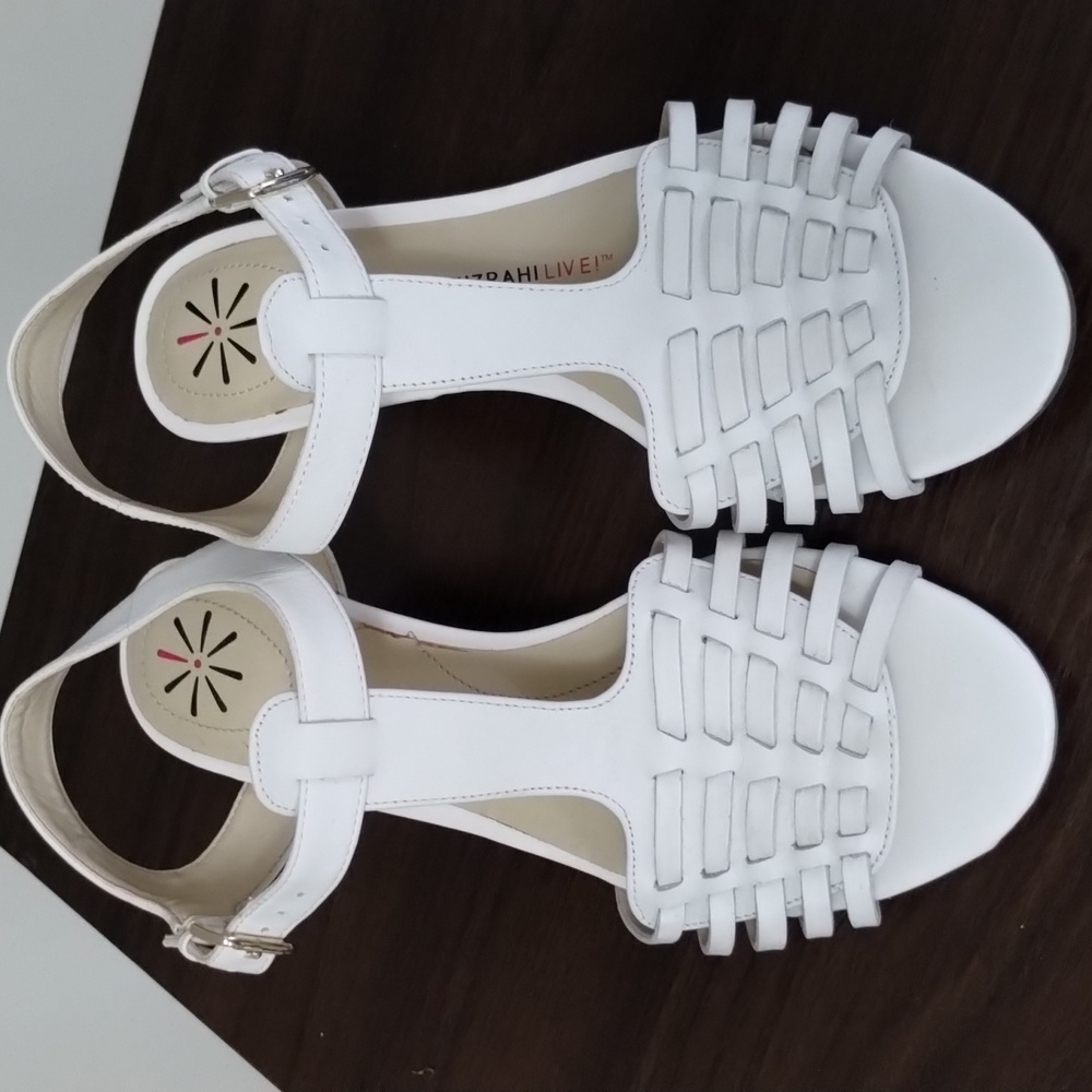 Shoes - Picture 4 of 5